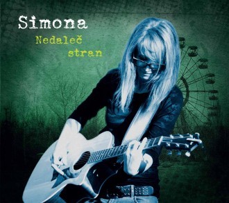 Nedaleč stran