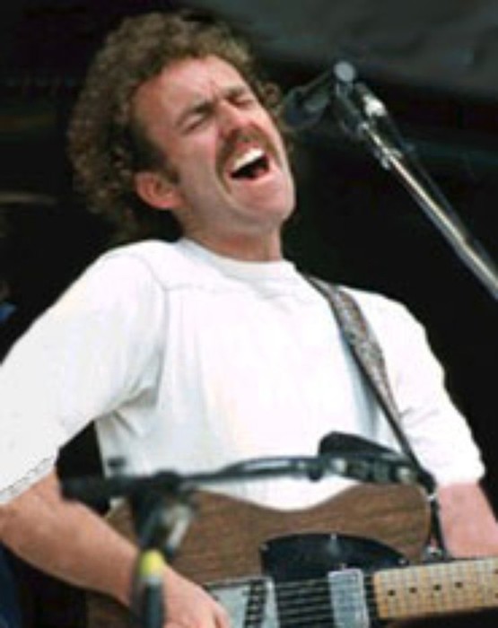 Izvajalci/BERNIE_LEADON