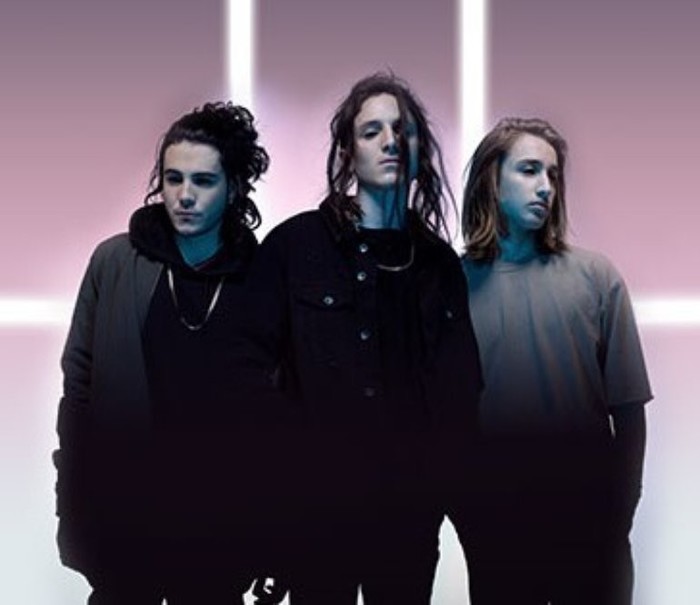 Izvajalci/CHASE_ATLANTIC