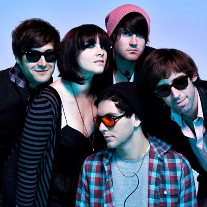 Izvajalci/COBRA_STARSHIP