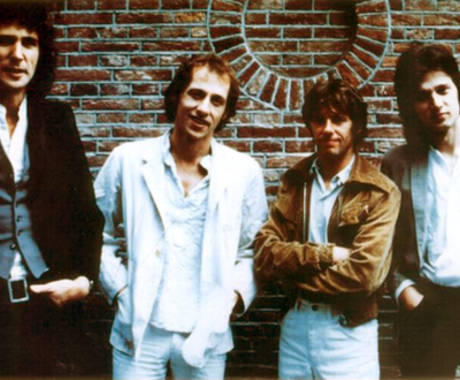 DIRE STRAITS