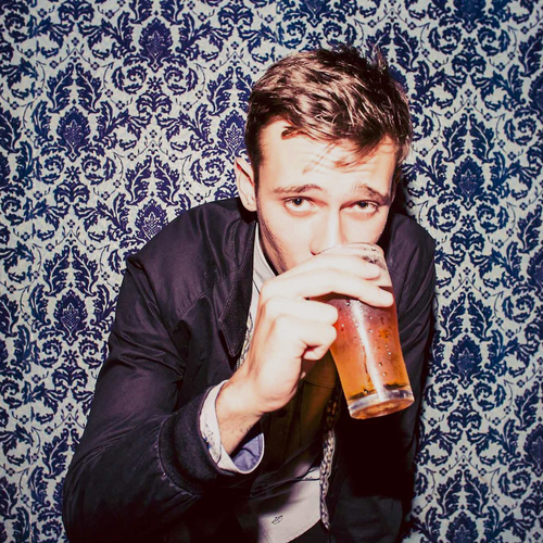 Izvajalci/FLUME