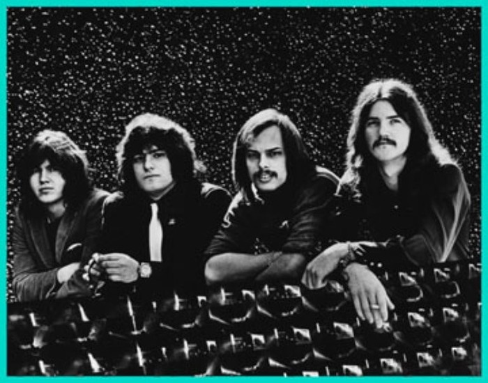 Izvajalci/GRAND_THEFT