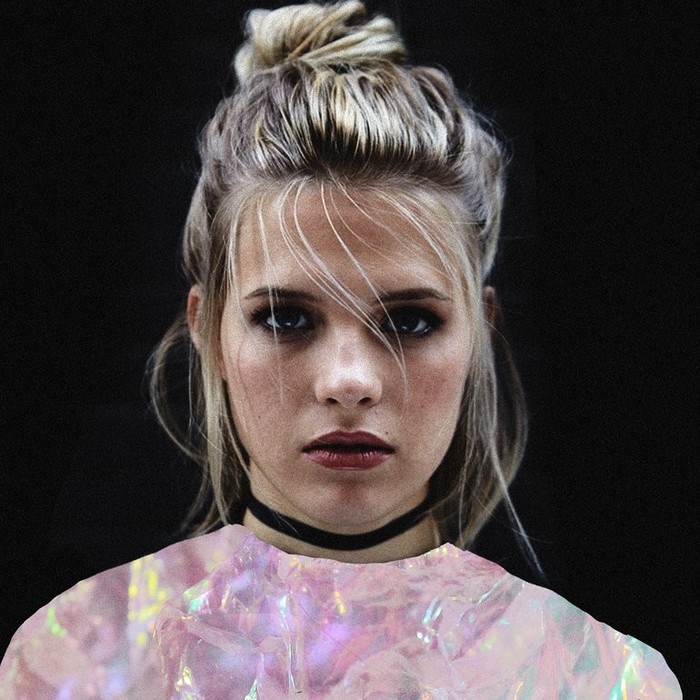 Izvajalci/MOLLY_KATE_KESTNER