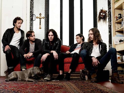 Izvajalci/PARLOR_MOB