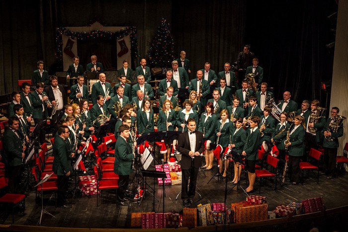 Izvajalci/PIHALNI_ORKESTER_SVEA