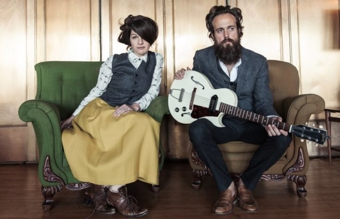 Izvajalci/SAM_BEAM__JESCA_HOOP