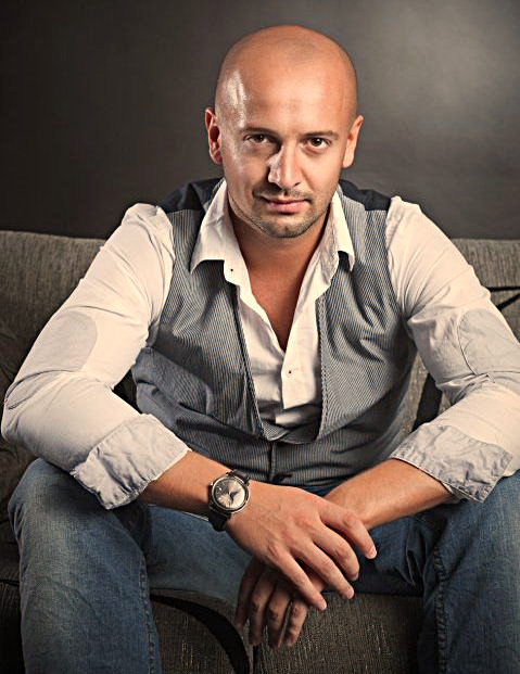 Izvajalci/SASHA_LOPEZ