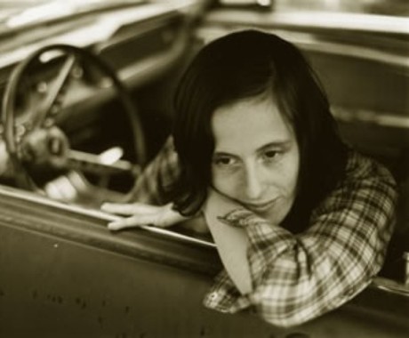 Sera Cahoone