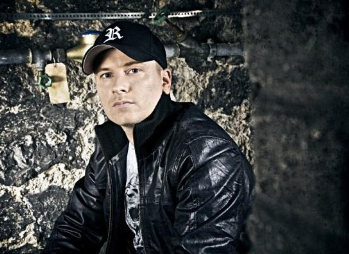 Izvajalci/Screen_Shot-02-23_at_12.23.45