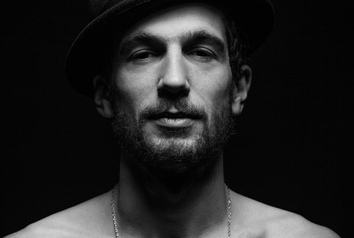 Izvajalci/Screen_Shot-04-26_at_14.25.15