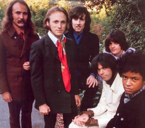 Izvajalci/Screen_Shot-06-24_at_12.52.42