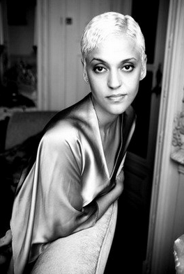 Izvajalci/Screen_Shot-09-30_at_13.00.35