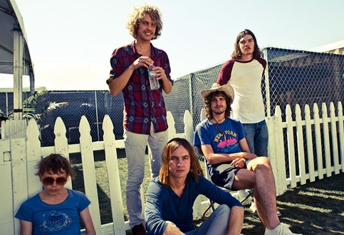 Izvajalci/TAME_IMPALA
