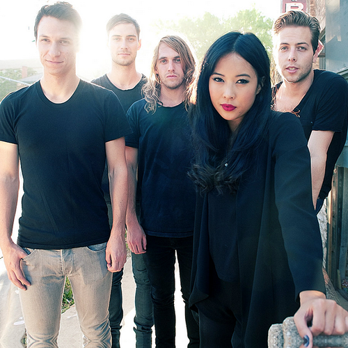 Izvajalci/THE_NAKED_AND_FAMOUS