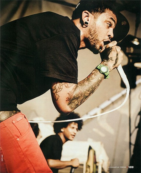 Izvajalci/TRAVIE_MCCOY