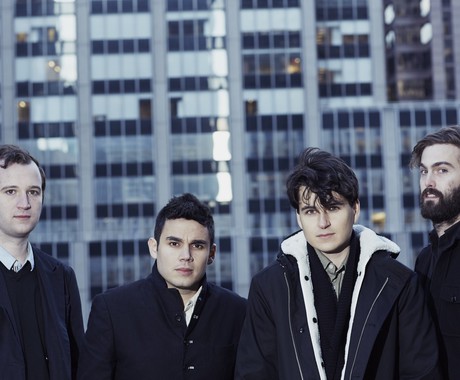 VAMPIRE WEEKEND