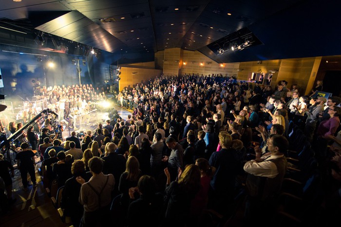 Obvestila/Stojece_ovacije_obcinstva_ob_zakljucku_koncerta